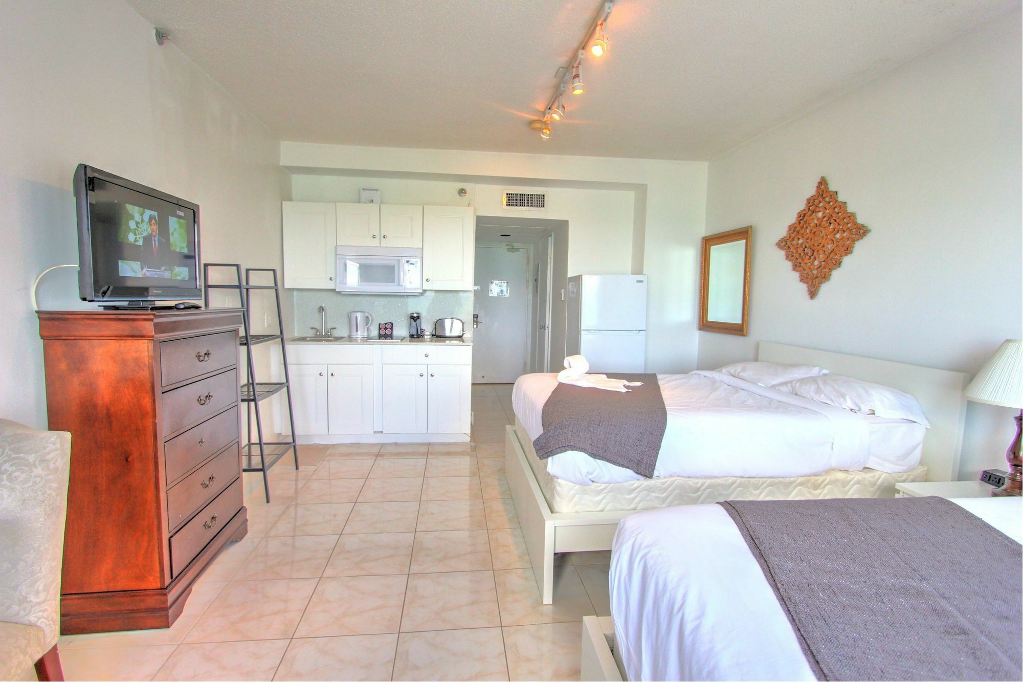Private Apartments At The Casablanca Miami Beach Eksteriør bilde