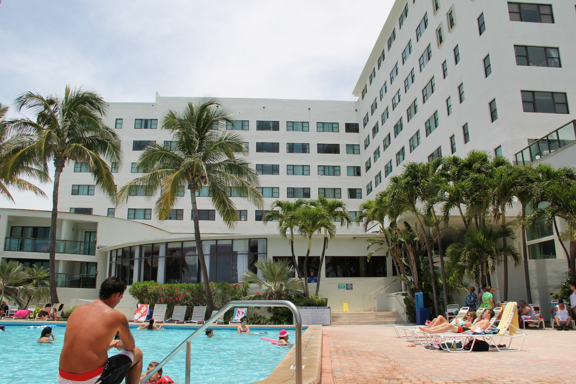 Private Apartments At The Casablanca Miami Beach Eksteriør bilde