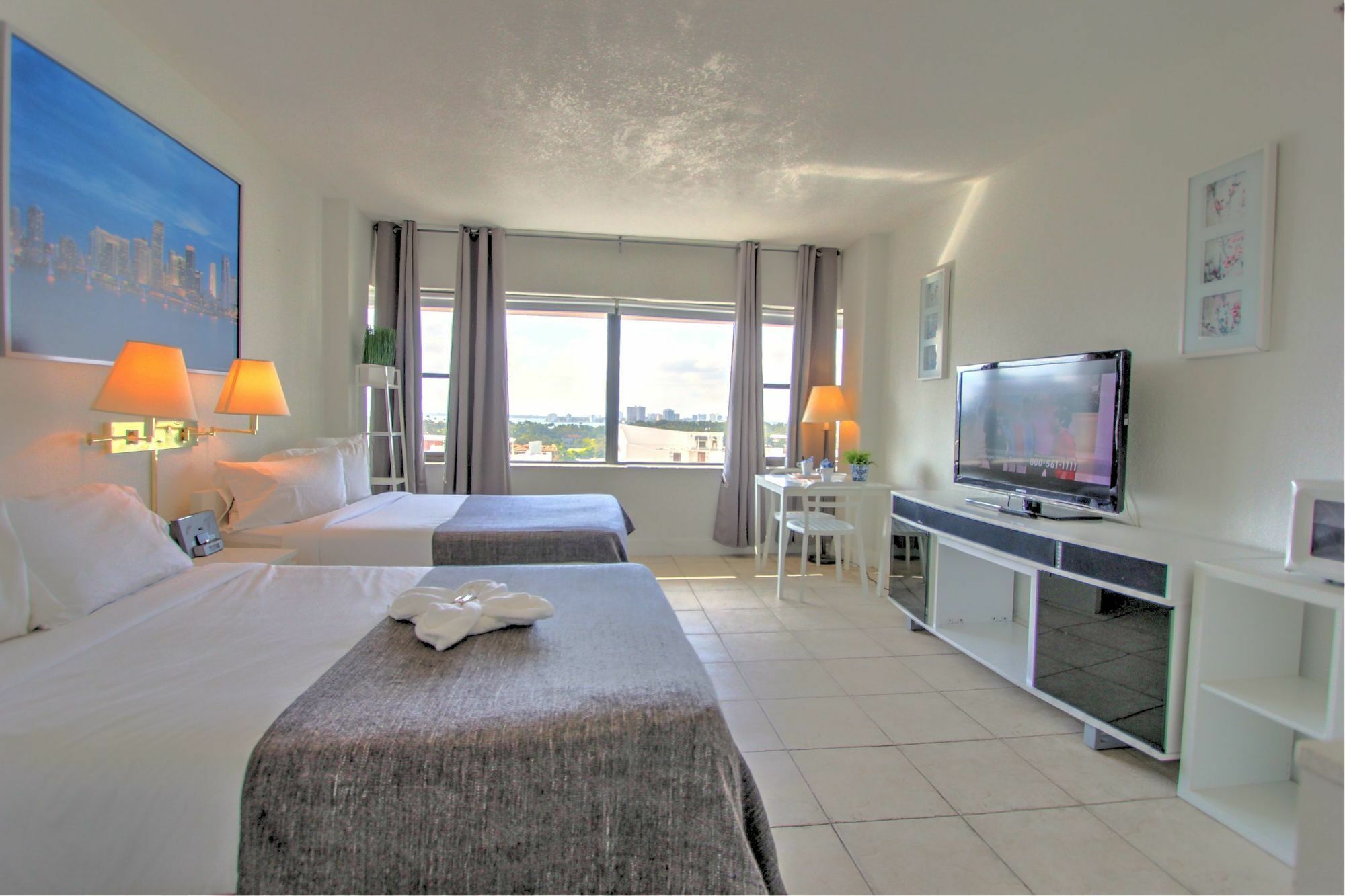 Private Apartments At The Casablanca Miami Beach Eksteriør bilde