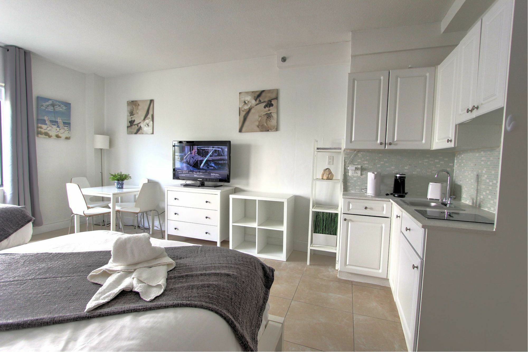 Private Apartments At The Casablanca Miami Beach Eksteriør bilde