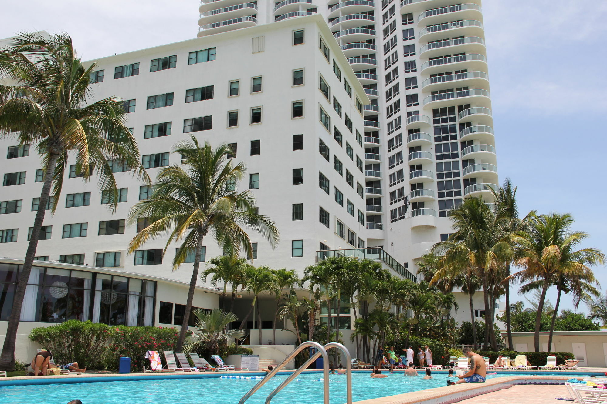 Private Apartments At The Casablanca Miami Beach Eksteriør bilde